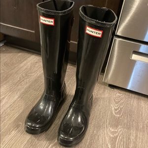 Hunter boots size 6